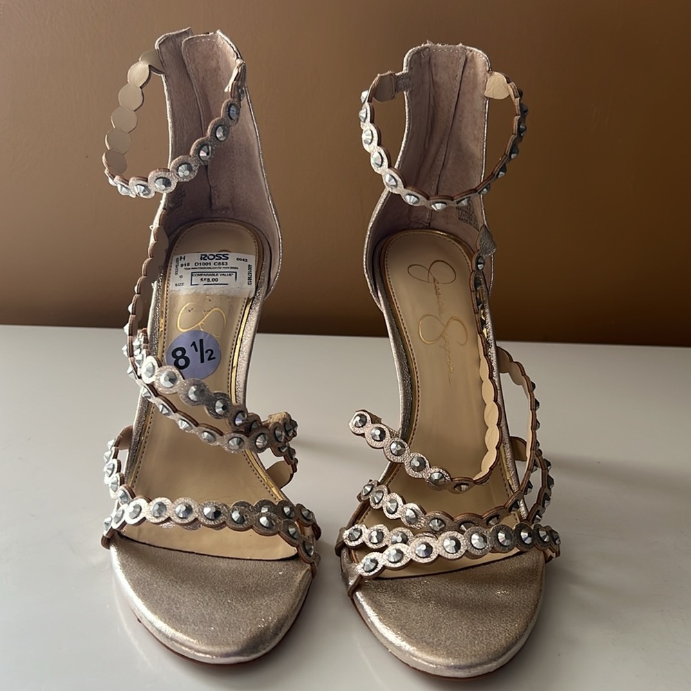 Women’s Jessica Simpson Heels - Picture 2 of 11